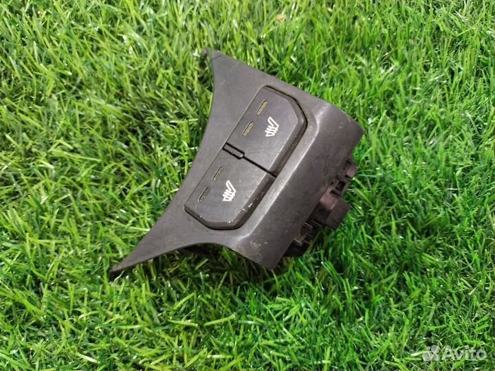 Кнопка обогрева сидений Hyundai Solaris I