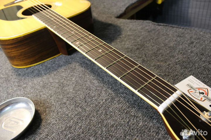 Morris W-25 гитара, Япония