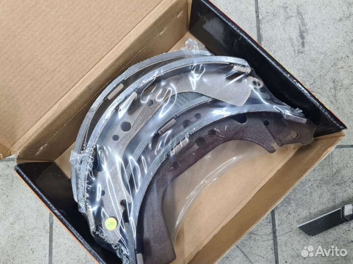 Колодки тормозные барабанные toyota