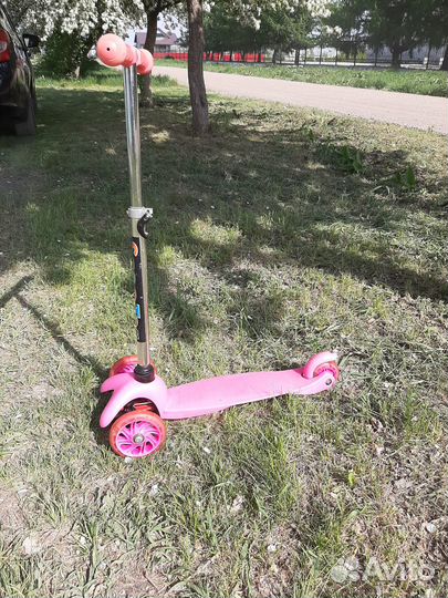 Продам детские самокаты