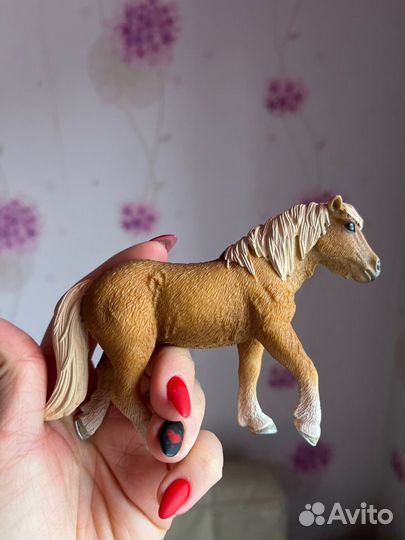 Игрушки лошади schleich