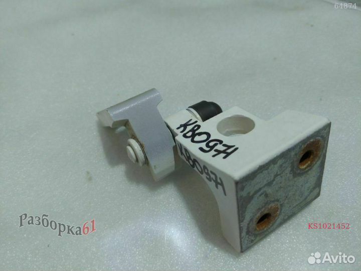 Петля двери volkswagen touareg 7L Задняя левая, верхняя