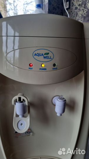 Куллер для воды напольный