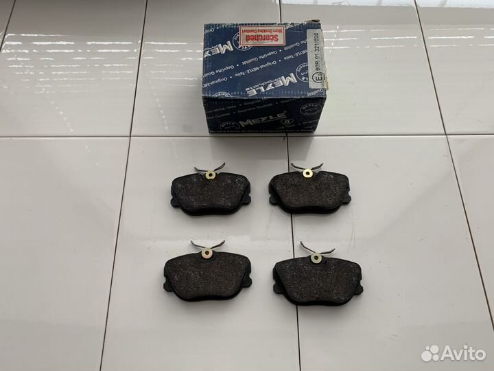 Колодки передние Saab 900-9000