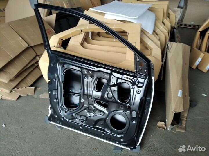 Дверь передняя левая Geely Coolray