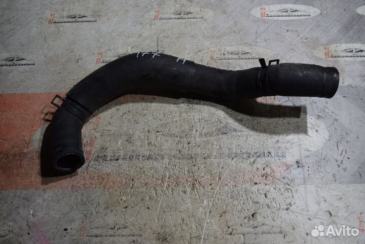 Патрубок радиатора низ c Toyota Crown Majesta JZS1