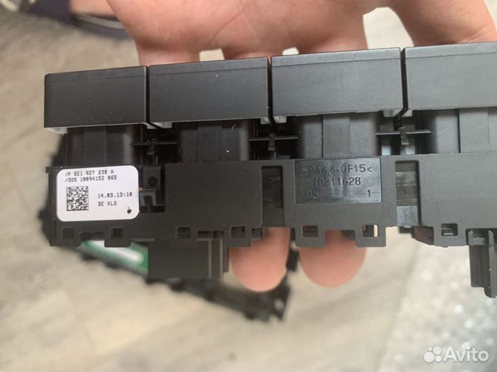 Накладка кулисы с пепельницей и блоком кнопок