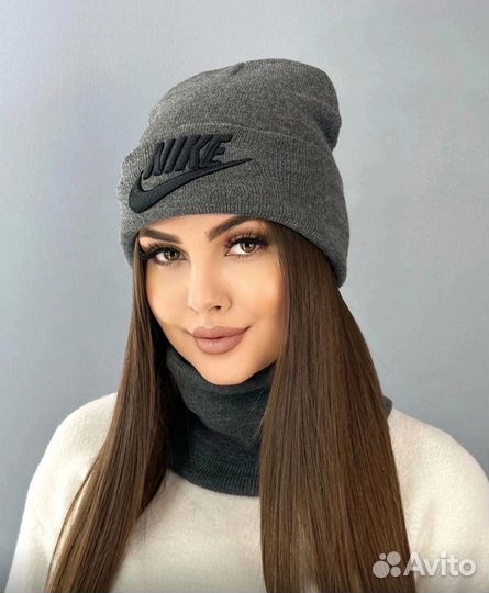 Комплект шапка и снуд женский