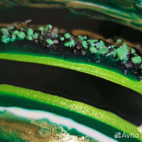 Картина срез камня малахит из эпоксидной смолы