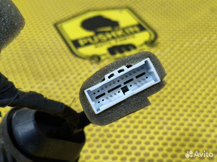 Проводка двери передняя правая Renault Koleos HY0