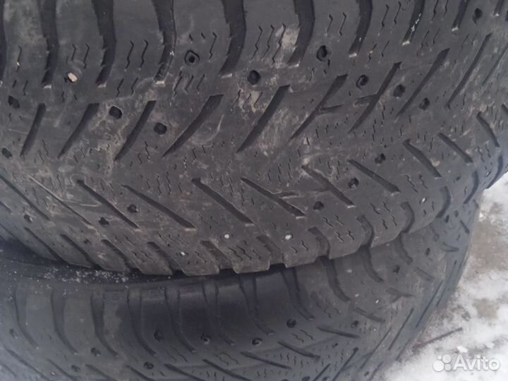 Nokian Tyres Hakkapeliitta 8 215/65 R16