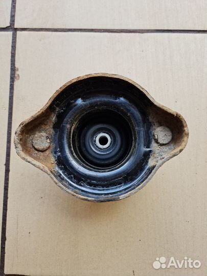 Опора амортизатора Mitsubishi Lancer IX