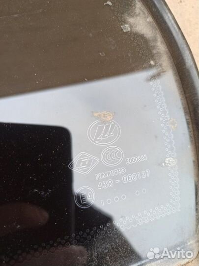 Стекло кузовное глухое заднее левое Lifan Solano