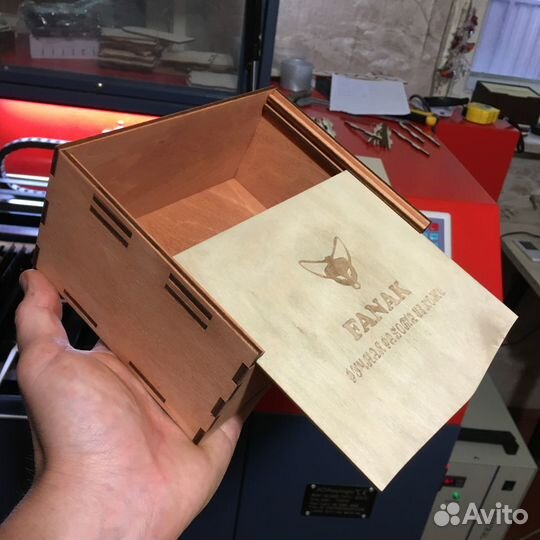 Лазерная резка фанеры гравировка