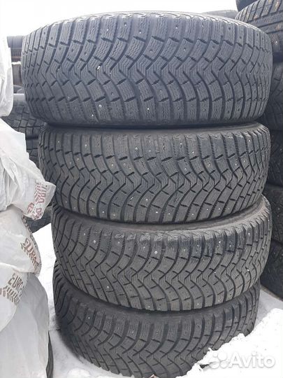 Michelin Maxi Ice 235/65 R17 108T