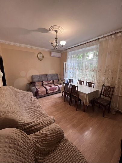 2-к. квартира, 43 м², 2/5 эт.