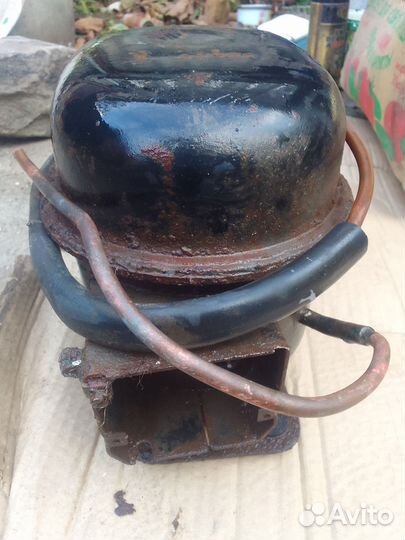 Компрессор с холодильника 