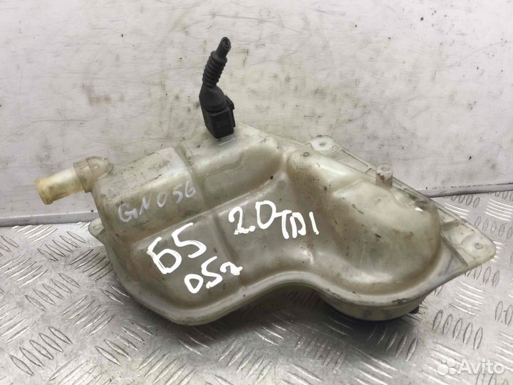 Бачок расширительный Volkswagen Passat 8D0121403 A