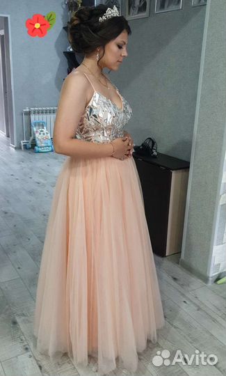 Вечернее платье