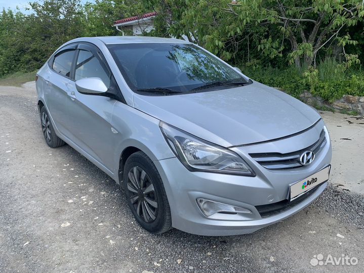 Hyundai Solaris 1.4 МТ, 2015, 90 768 км