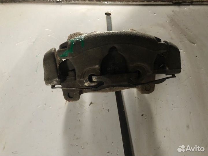 Суппорт передний левый Ford Mondeo 4 1.6 2010
