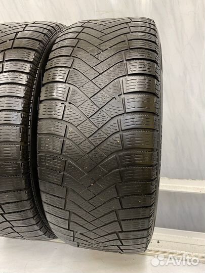 Pirelli Ice Zero FR 235/55 R17 103T