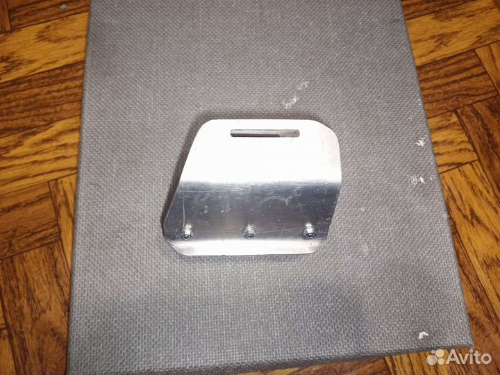 Подлокотник на Minelab Explorer