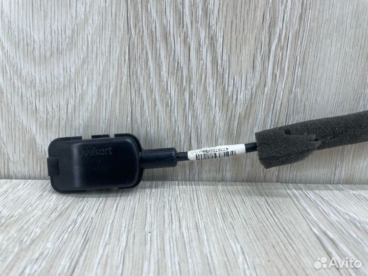 Трос замка двери передний Renault Kaptur