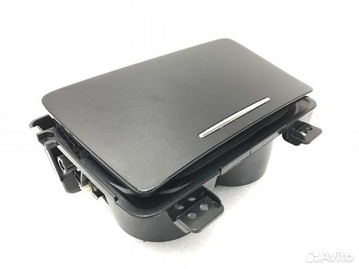 Подстаканник Mitsubishi Outlander 2020