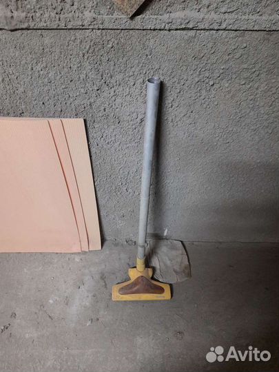 Труба с щеткой для пылесоса