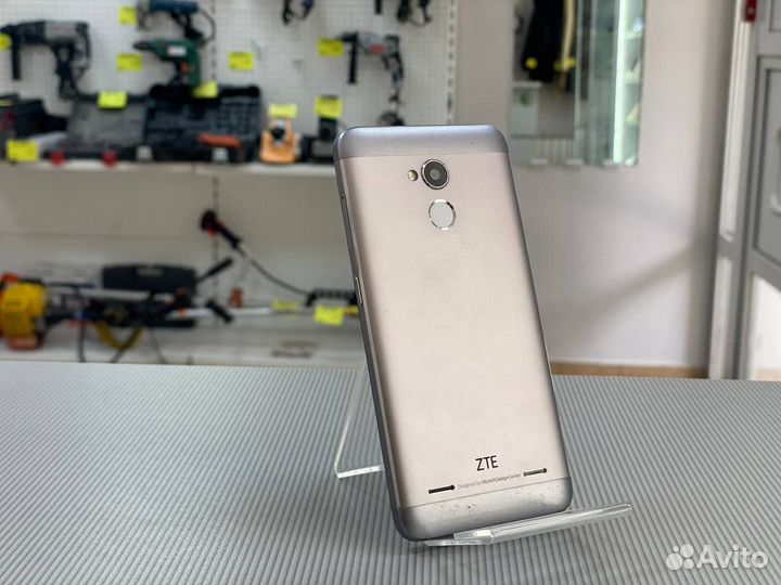 ZTE Blade V7 Lite, 2/16 ГБ