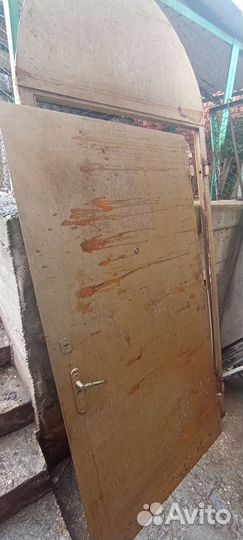 Дверь входная металлическая