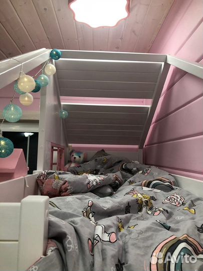 Детская кровать с бортиком