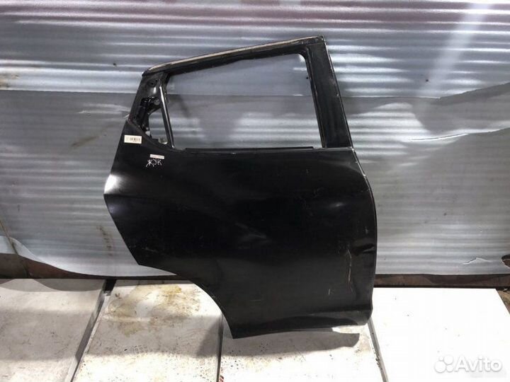 Дверь задняя правая Nissan Juke
