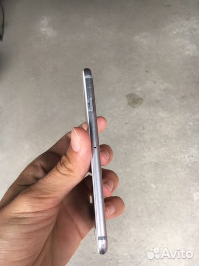 Телефон iPhone 6s 32gb