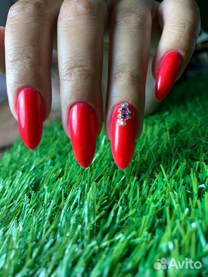 Маникюр, наращивание ногтей