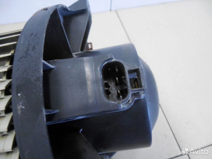 Моторчик отопителя Navara (D40) 2005-2015
