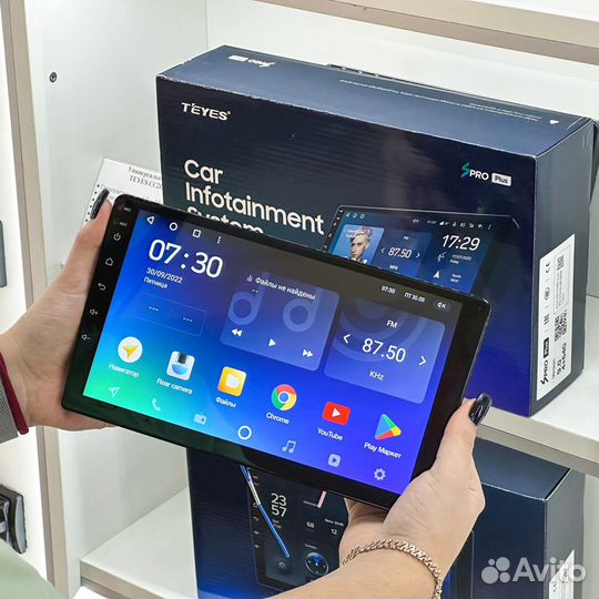 Магнитола Teyes 9” на Toyota Avensis T250