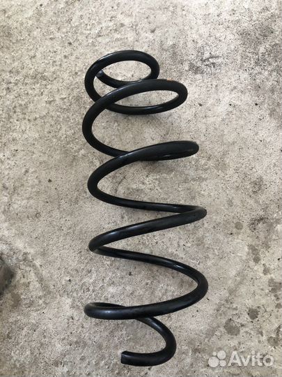 Пружина на гранту передния