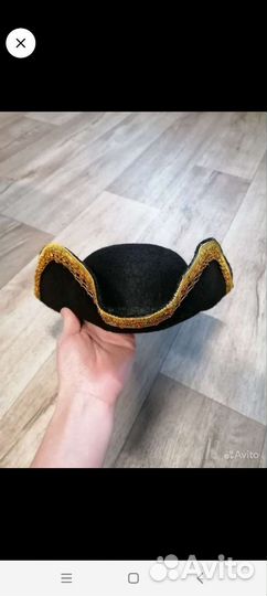 Карнавальные головные уборы, костюмы. Прокат