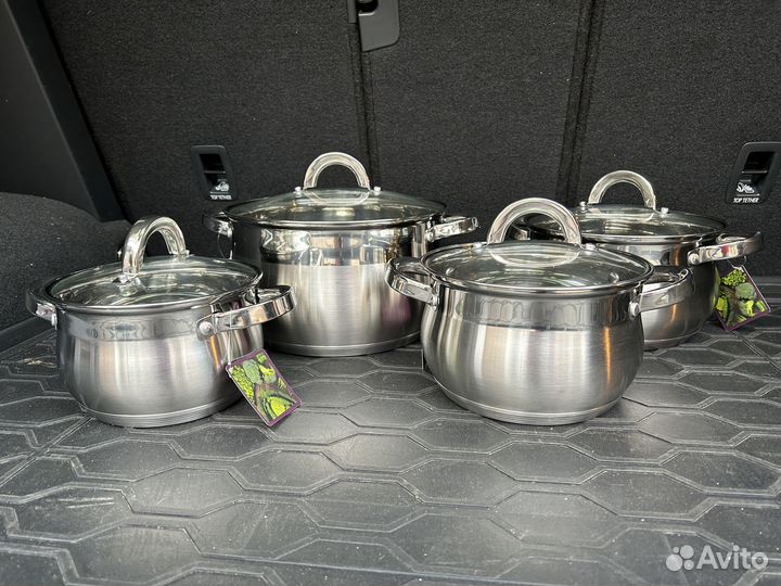 Набор кастрюль