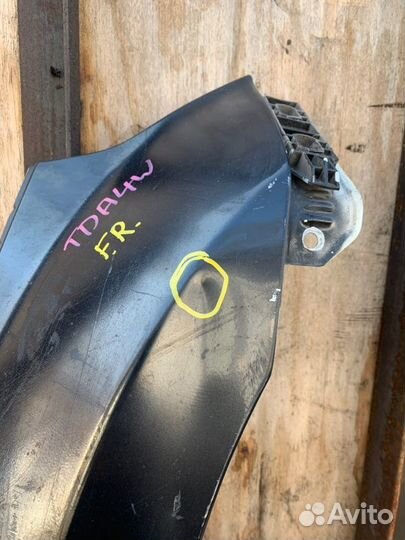 Крыло переднее правое Suzuki Escudo TDA4W J24B