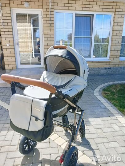 Продам коляску 2 в 1