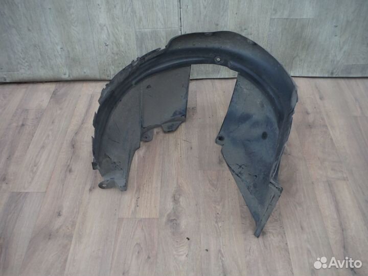 Подкрылок передний левый Renault Dokker 2018