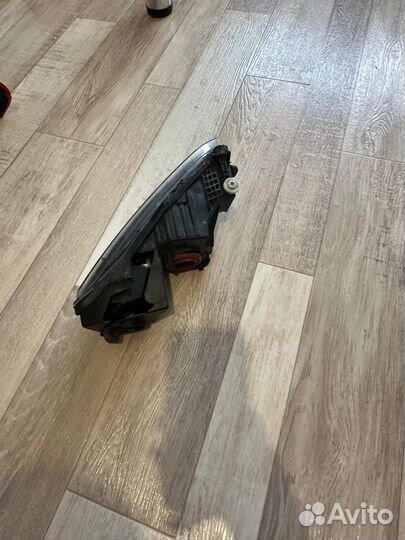 Правая противотуманная фара на polo gt