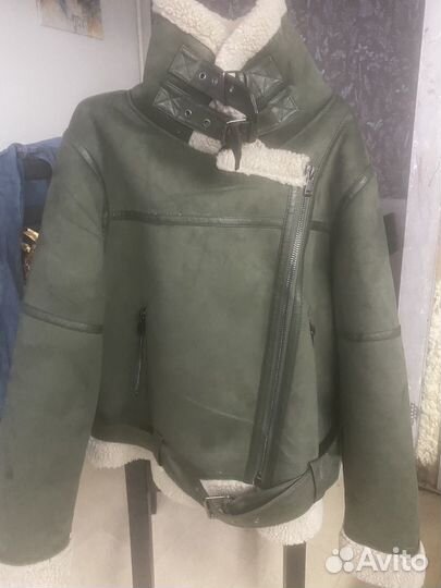 Укороченная куртка дубленка бомбер