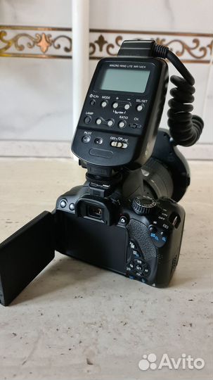 Фотокамера зеркальная кроп, Canon eos 650 d