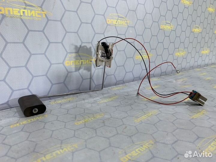 Датчик уровня топлива Opel Insignia A A20DTH 2012