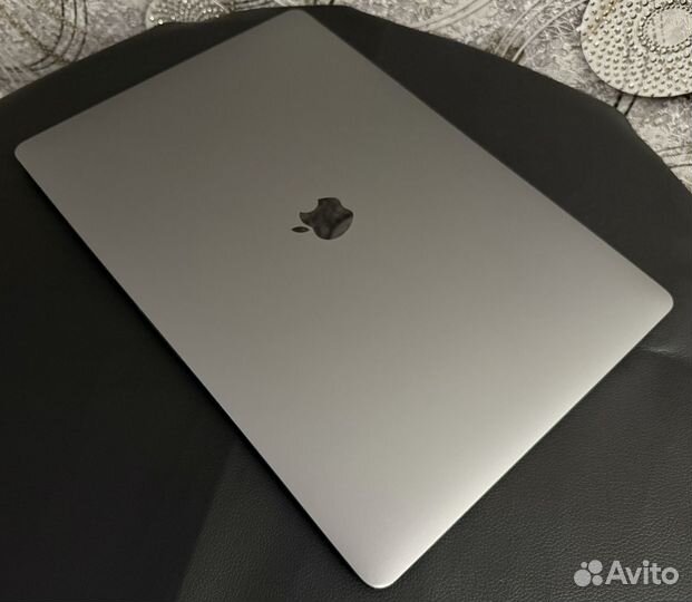 MacBook Pro 16 i9 32GB 1TB 8GB Видеокарта