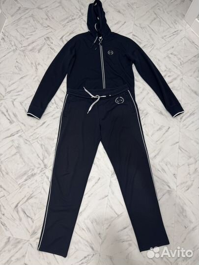 Костюм Armani Exchange